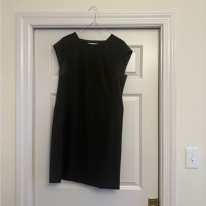 MM Lafleur Elegant Olive Sleeveless Dress. Doesn’t wrinkle